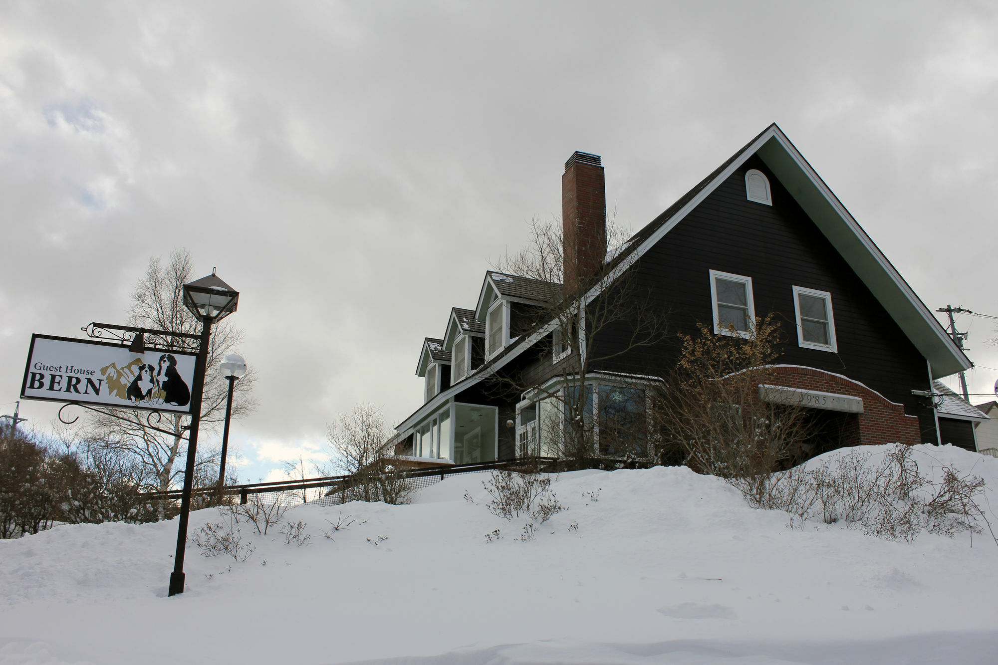 Guest House Bern Chino Bagian luar foto